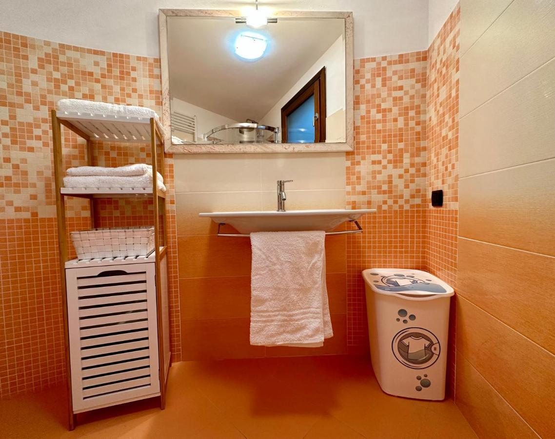 Villa Zippiri Is Molas Pula Buitenkant foto